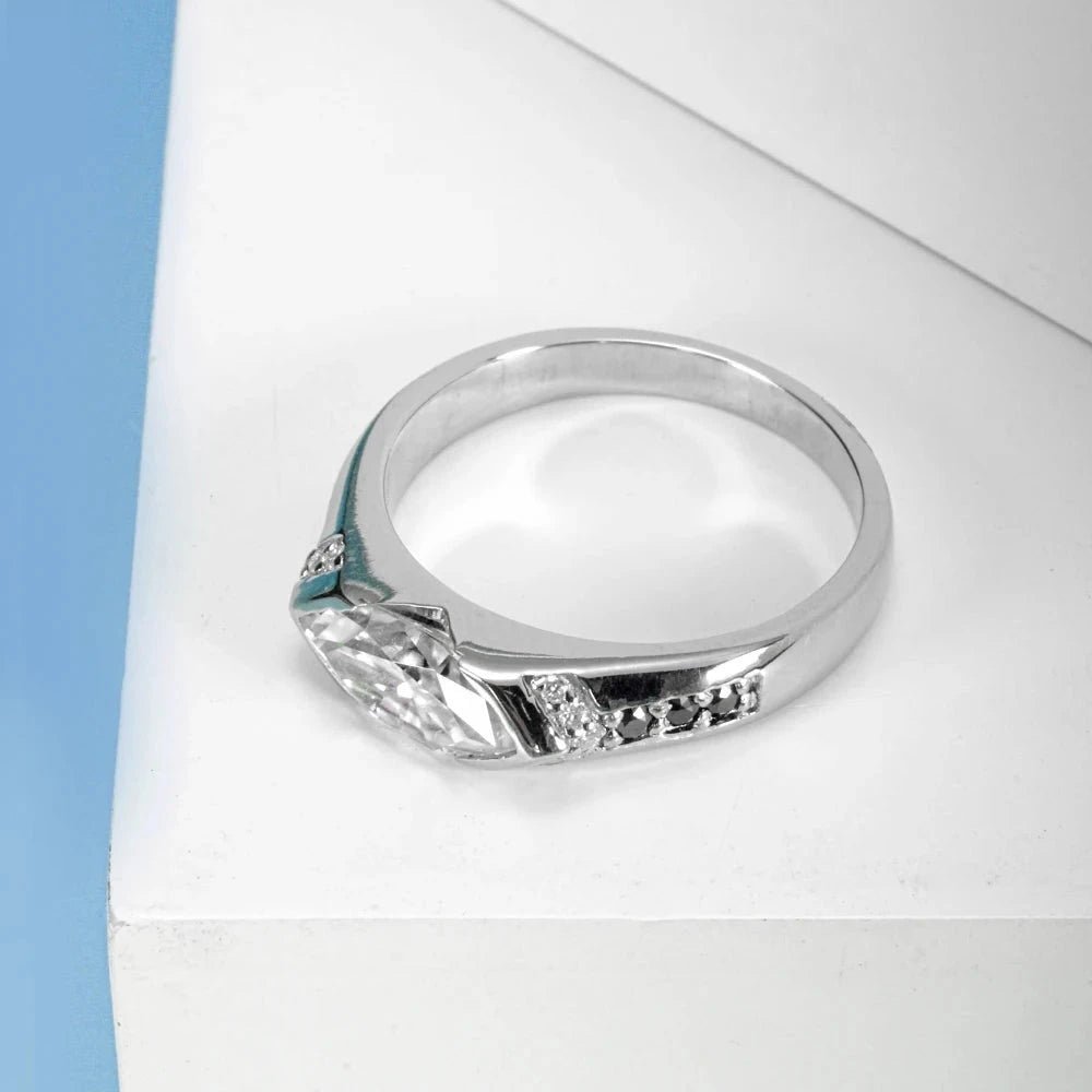 Exquisite Moissanite 1.0ct Marquise Cut Sterling Silver Engagement Ring
