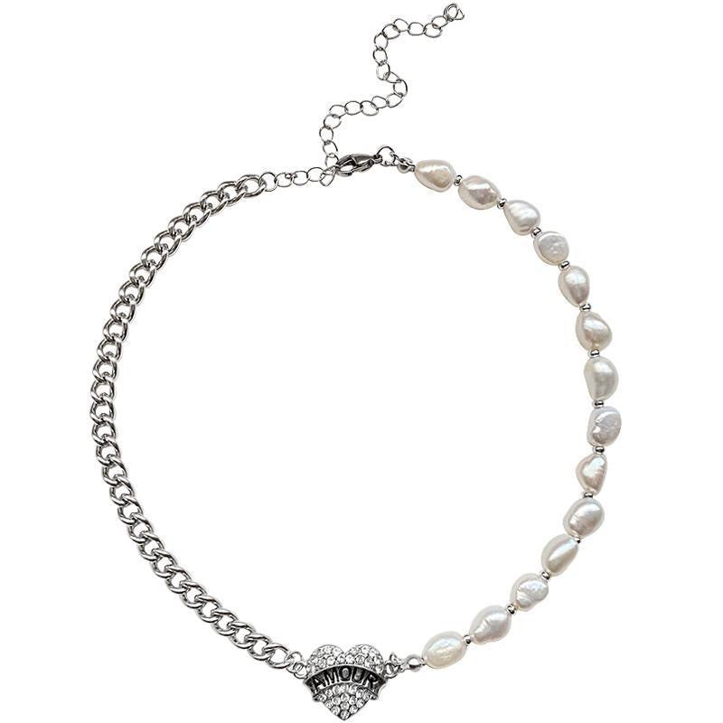 Chic AMOUR Paved Heart Pearl Chocker