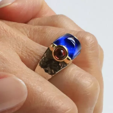 12ctw Cabochon Cut Sapphire Ring