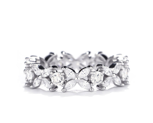 Sweet Four Leaf Clover Design Wedding Band