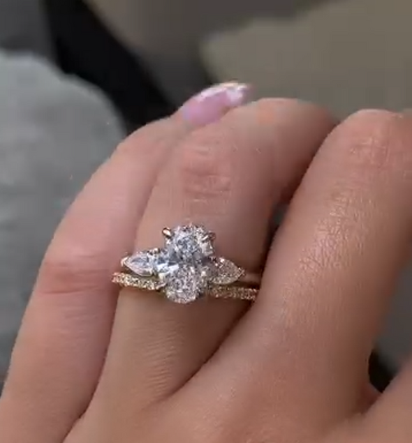 Unique Oval Cut Bridal Set In Sterling Silver