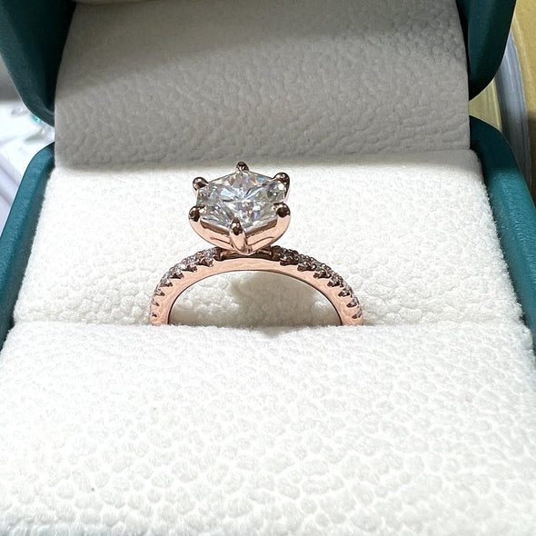 Luxury 7mm Hexagonal D Color Moissanite Engagement Ring