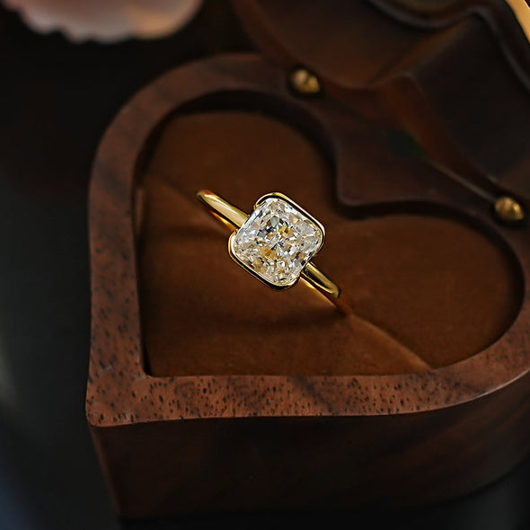 Vintage Solitaire Radiant Cut Engagement Ring In Golden Tone