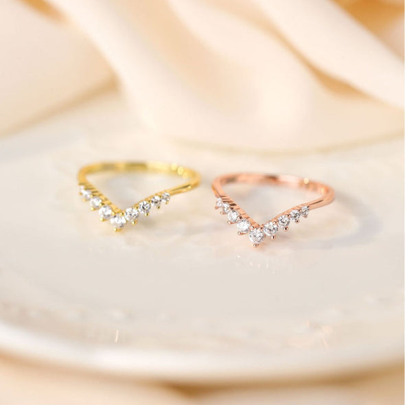 Sweet Crown Design Sterling Silver Wedding Band