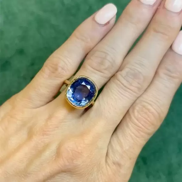 Vintage 9ctw Cushion Cut Sapphire Bezel Setting Solitaire Ring