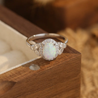 Luxury Halo Opal Design Silver Ring