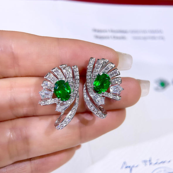 Unique Design Emerald Green Sterling Silver Stud Earrings