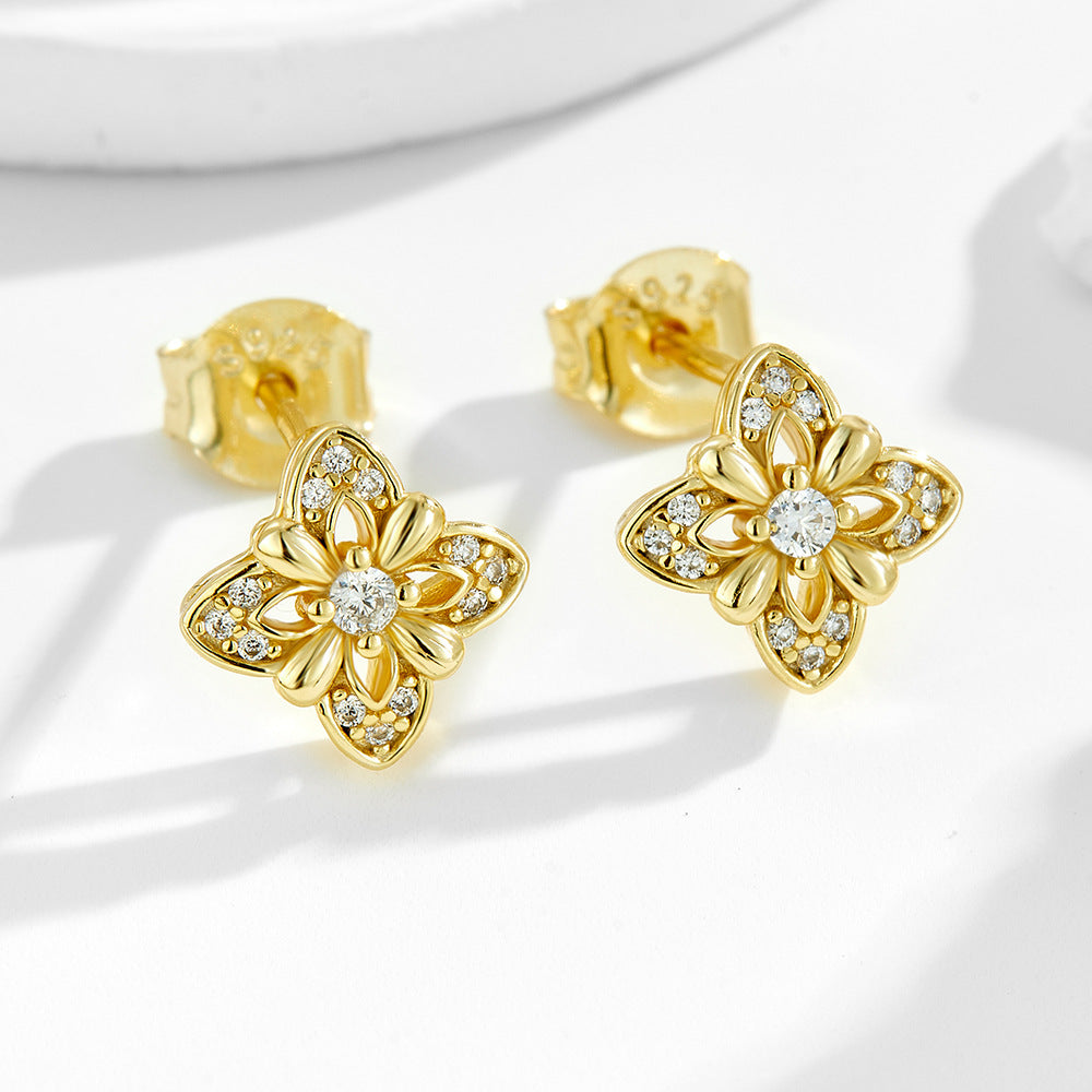 Clover Design Stud Earrings in Sterling Silver