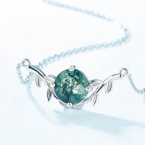 Round Shape Leaves Design Green Moss Agate Necklace