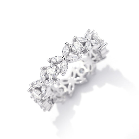 Sweet Four Leaf Clover Design Wedding Band