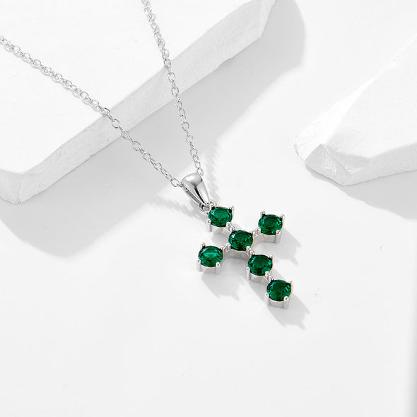 Vintage Emerald Green Cross Design Sterling Silver Necklace