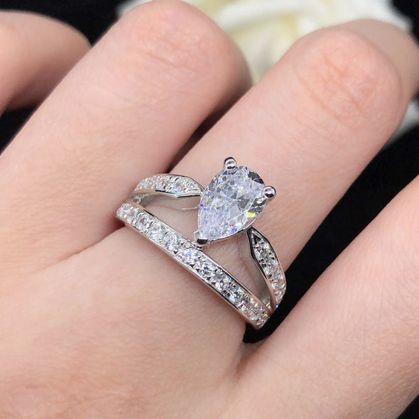 1.5ct Pear Cut 18K White Gold Plated Wedding Ring Set