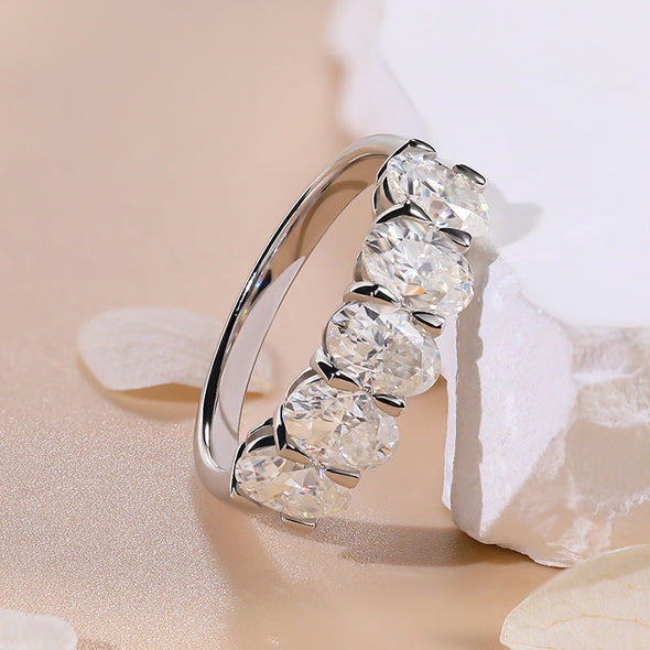 2.5 Ct Oval Cut Moissanite White Gold Wedding Band