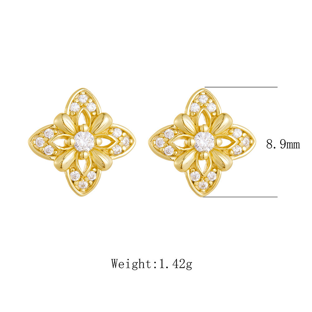 Clover Design Stud Earrings in Sterling Silver