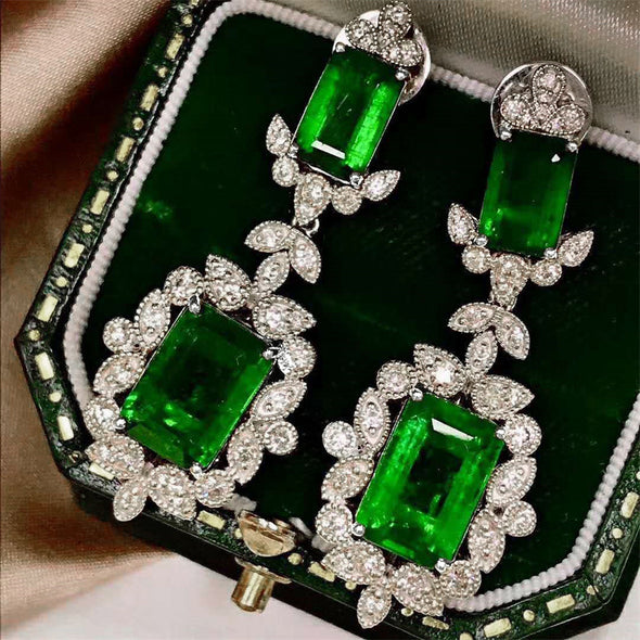 Vintage Emerald Green Drop Earrings