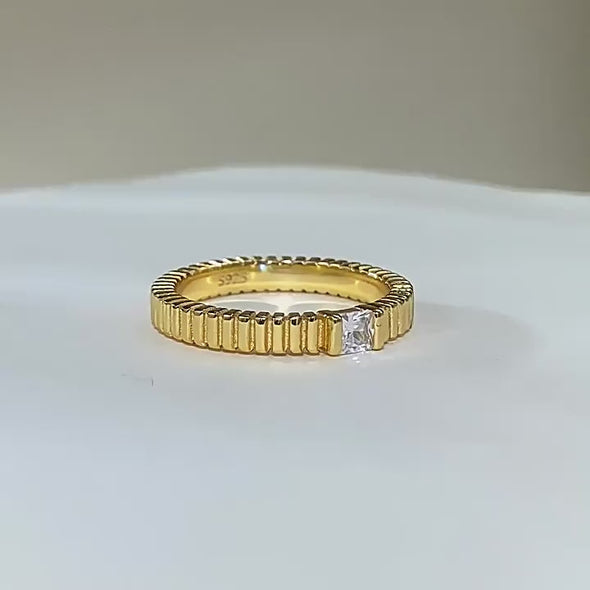 Grosgrain Design Golden Tone Wedding Band