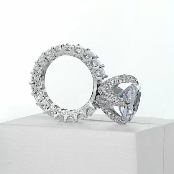 Round Cut Three Stone Engagement Ring