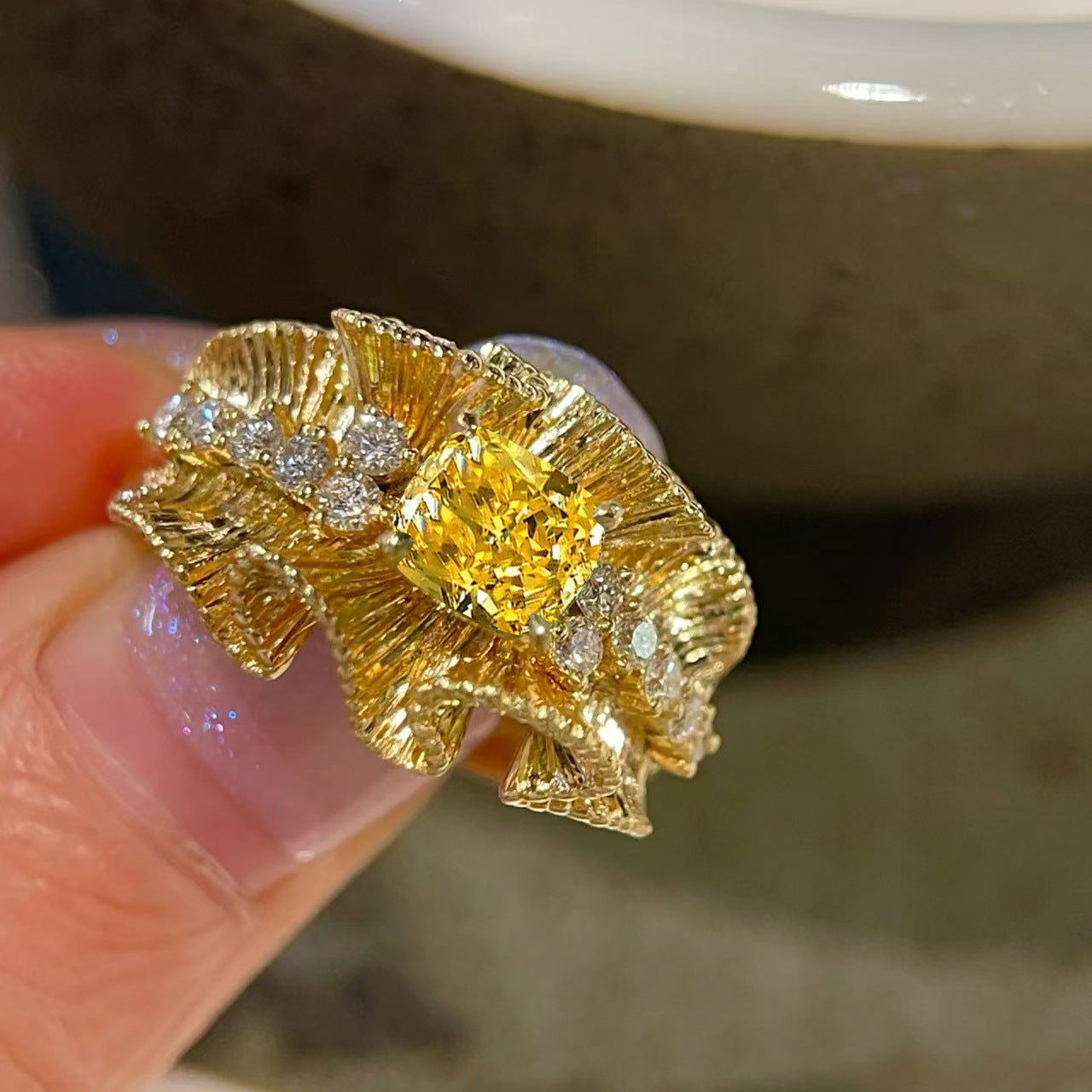 Luxe Pleated Ribbon Ring with Yellow Stone