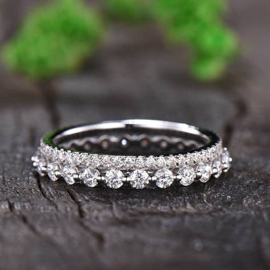 Exquisite Wedding Band For Women In Sterling Silver