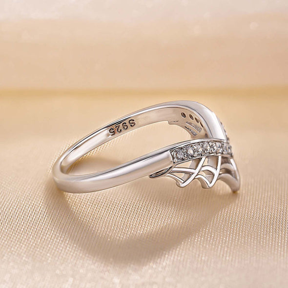 Unique Cobweb Design Round Cut Wedding Band In Sterling Silver