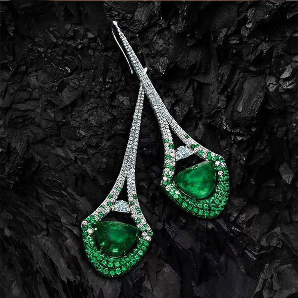 Vintage Emerald Green Engagement Ring & Drop Earrings Set